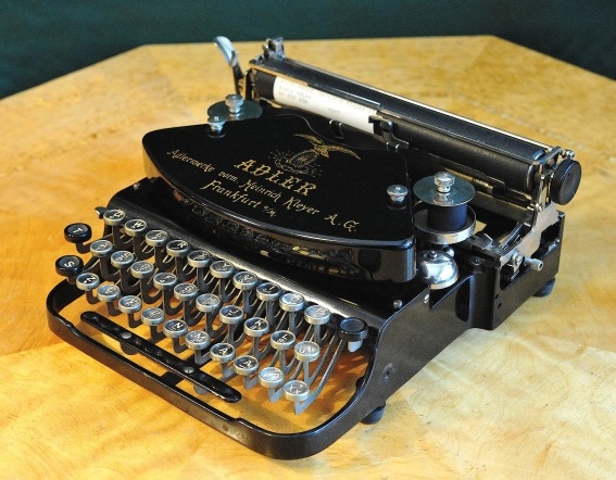 1917 Adler Klein Adler Typewriter #122 838 TWDB