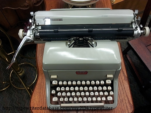 1960 Royal FP Typewriter #7068788 TWDB