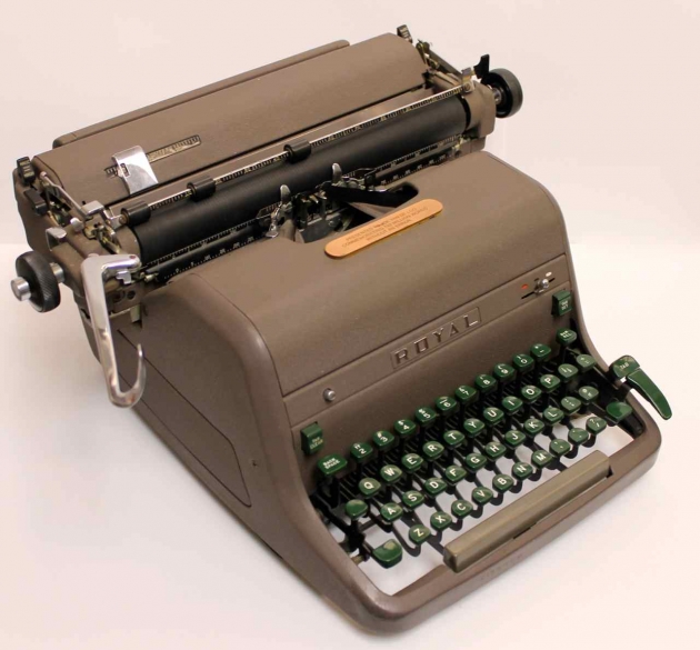 1954 Royal HH Typewriter #HHP-13-5326690 TWDB