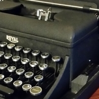 Royal Quiet Deluxe Serial Number Location