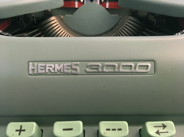 1964 Hermes 3000 ribbon cover logo...