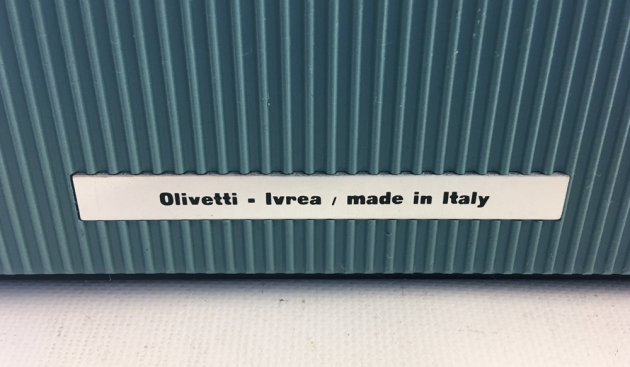 olivetti lettera 32 serial number location