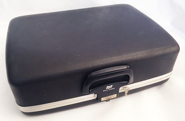 Smith-Corona "Galaxie Deluxe" case/travel cover... (with key)