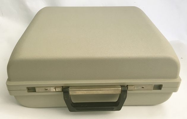 1970 Olivetti Studio 45 on the Typewriter Database