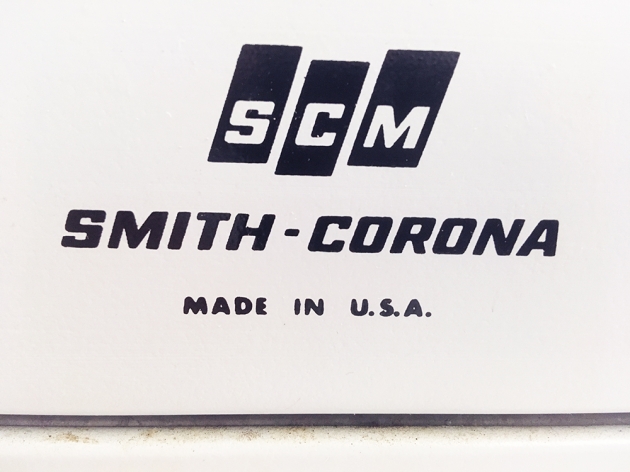 Smith-Corona "Coronet Electric 10" from the back (detail) ...