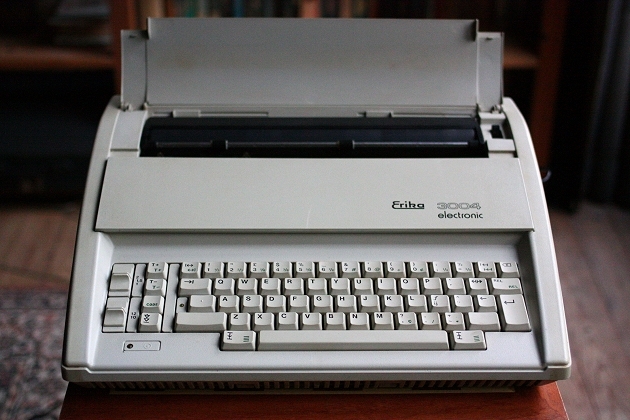 1987 Erika 3004 electronic on the Typewriter Database