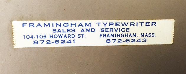1966 Royal 890 on the Typewriter Database