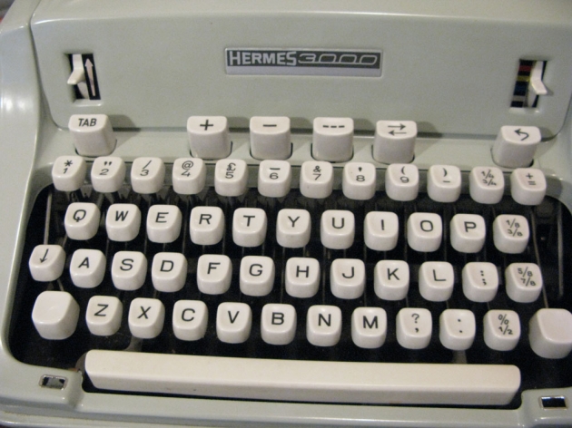 Keyboard close-up. I love typewriters with a numeral 1.