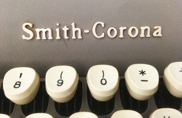 Smith Corona "Silent Super" from the front (detail)...