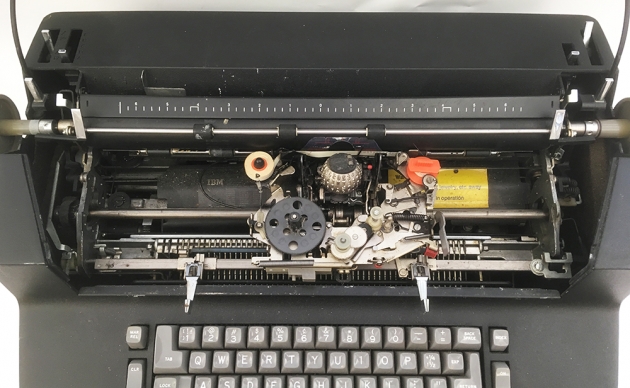 IBM "Selectric II" from under the hood...