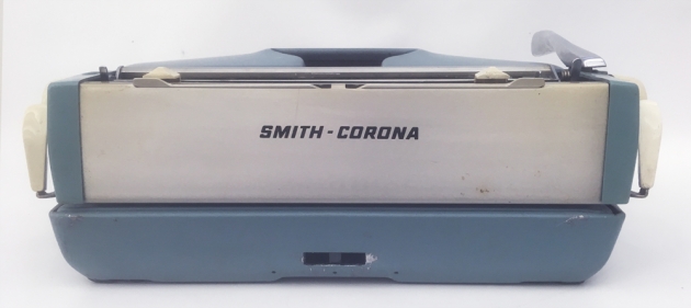 Smith Corona "Galaxie" from the back...