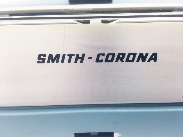 Smith Corona "Galaxie" from the back...(logo)