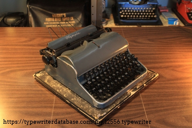 1942-olympia-robust-on-the-typewriter-database