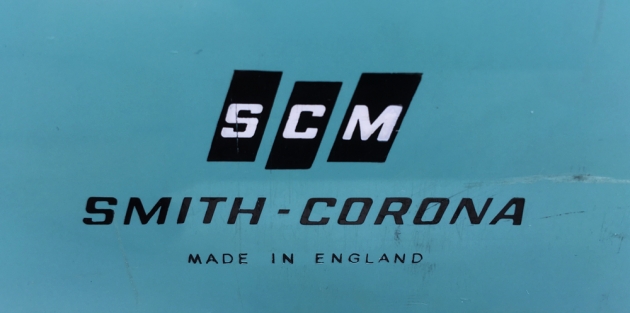 Smith Corona "Corsair Deluxe" from the back (detail)...