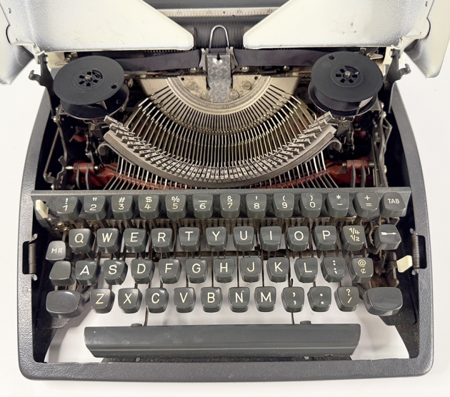 Olympia "SM9" from under the hood...