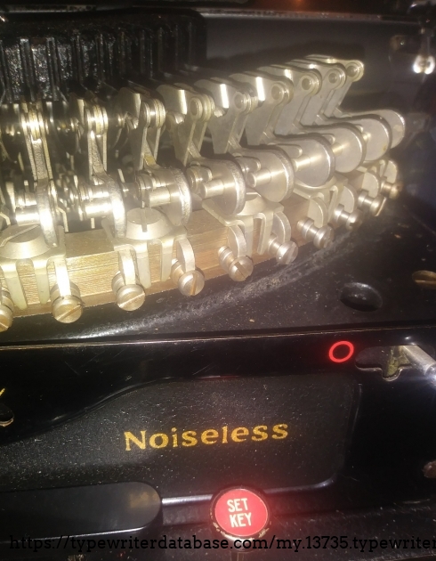 Part of that brilliant Noiseless mechanism. I think,this is the prettiest photo of the typewriter.