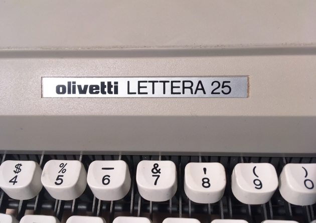 Olivetti Lettera "25" from the logo on the top...