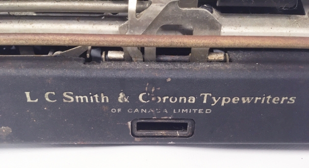 Smith Corona "Clipper" from the back (detail)...