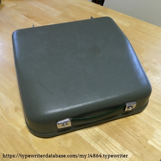 ABC #4-223178# - Suitcase