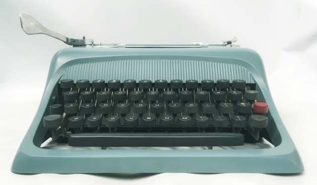 Olivetti "Studio 44" from the front...