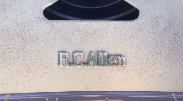 R.C. Allen "VisOmatic A" maker logo on the front...