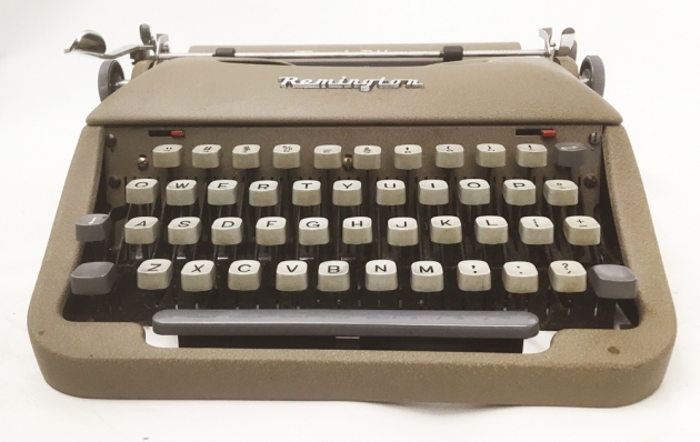 Remington "Travel-Riter" from the front...