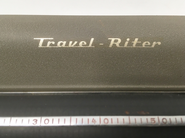 Remington "Travel-Riter" from the logo on the top...