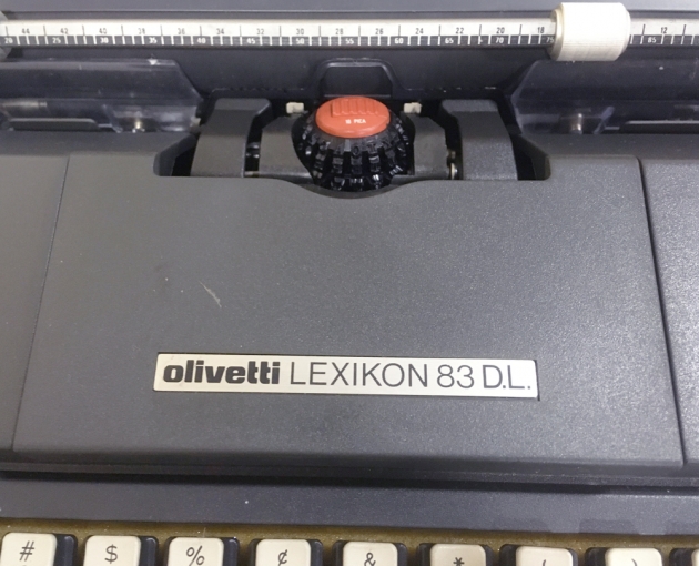 Olivetti "Lexikon 83 DL"  from the logo on the top...