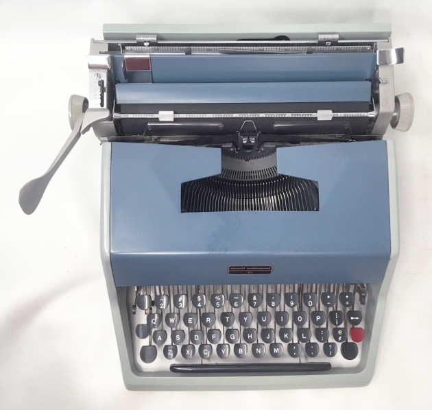 Olivetti-Underwood "21"  from the top...