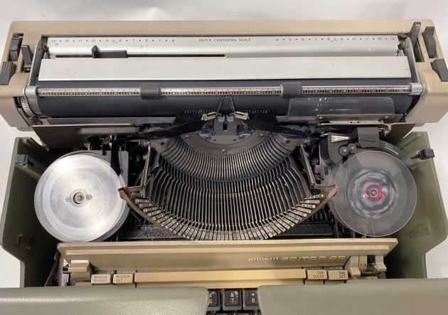 Olivetti "Editor 3C" from under the hood...