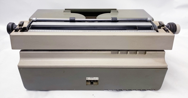 Olivetti "Editor 3C" from the back...