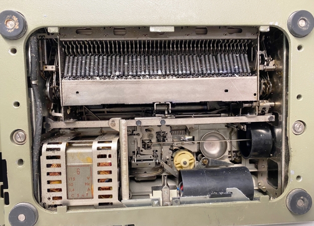 Olivetti "Editor 3C" from the bottom...(detail)