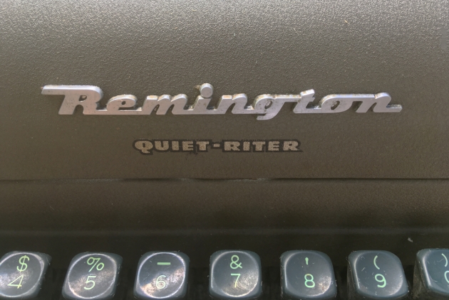 Remington "Quiet-Riter" from the logo on the front...