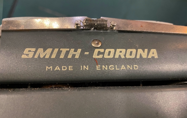 Smith Corona "Skyriter" from the logo on the back...