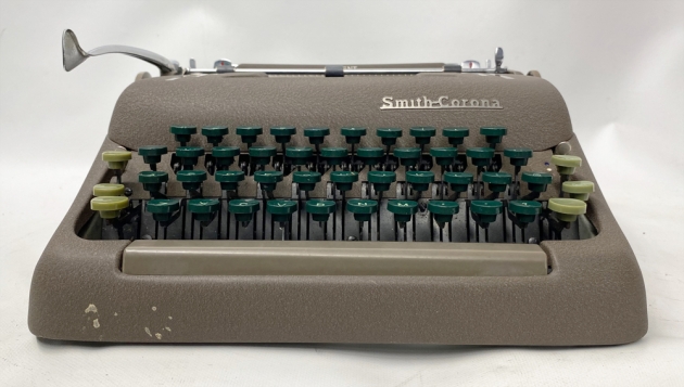 Smith Corona "Silent" from the front...