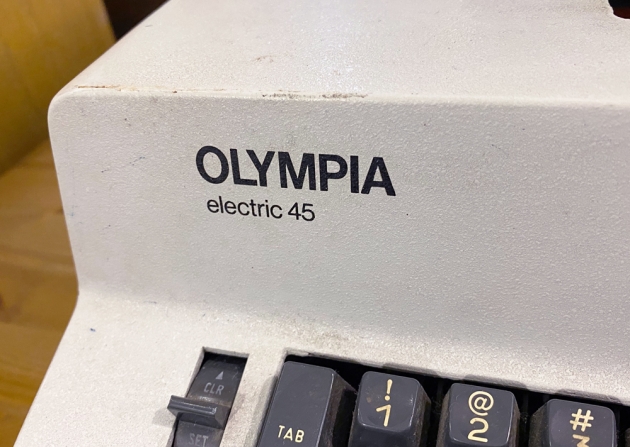 Olympia "SGE 45" from the maker logo on the front...