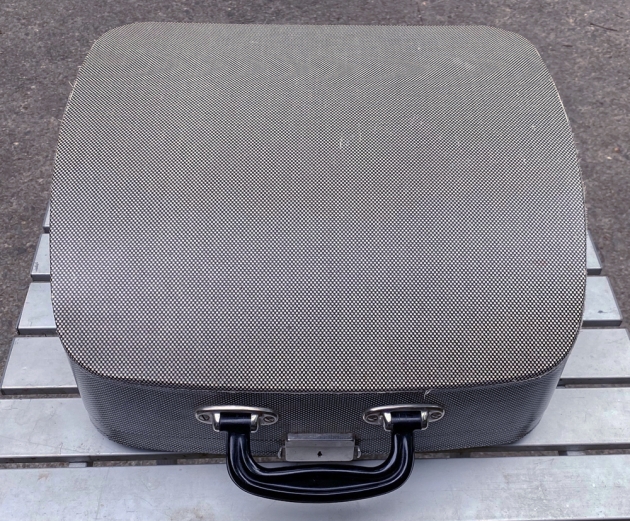 Groma "Combina" a very sturdy and attractive travel case...