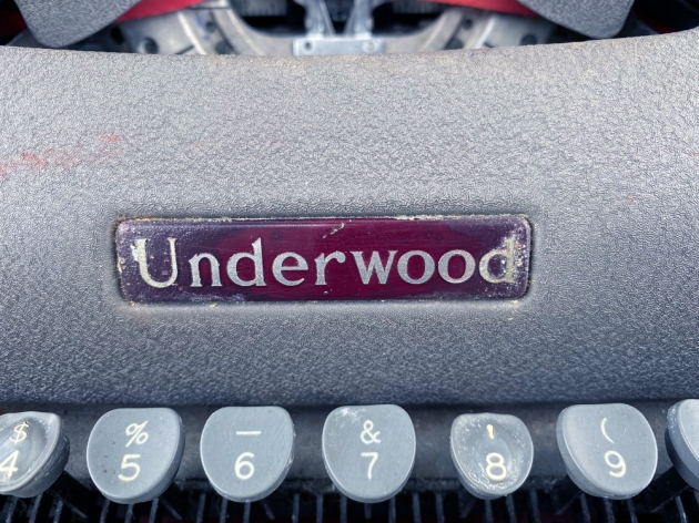 Underwood "Champion" from the maker logo on the front...