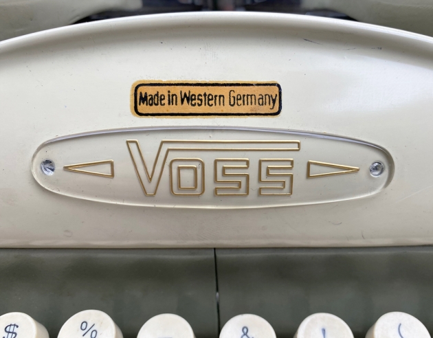 Voss "ST 24" from the maker logo above the  keyboard...