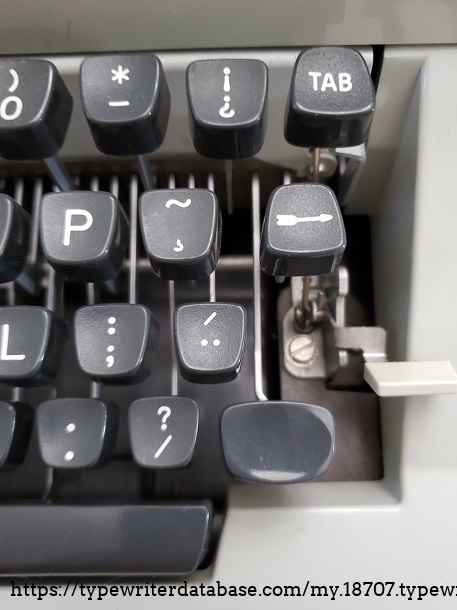 International keys are all here on the right end of the keyboard.