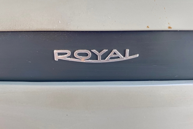Royal  "Empress" from the maker logo on the back...