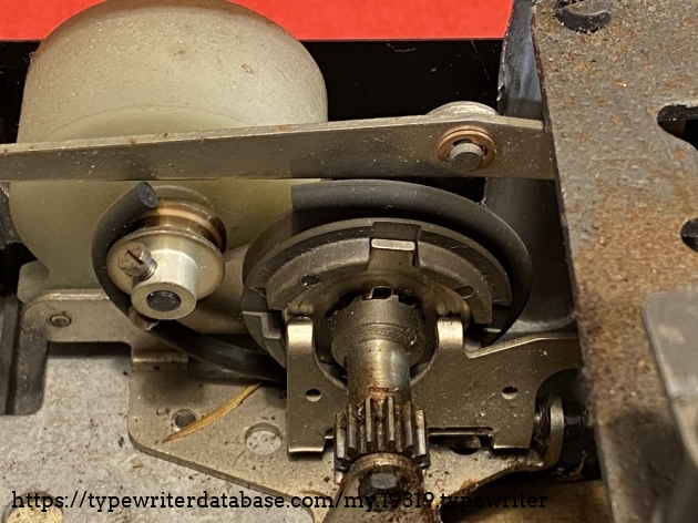 41. The broken carriage centrifugal brake driving belt