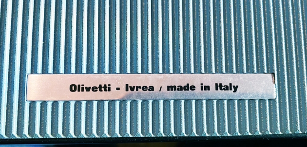 Olivetti "Lettera 32" from the maker logo on the back...