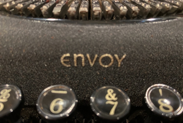 Remington "Envoy" from the model logo on the front...