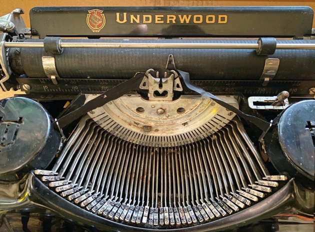 Underwood "Portable 4 Bank" from under the hood...