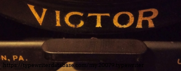 This small key under the Victor lettering is not a tab key as you might expect, but this is the backspace.