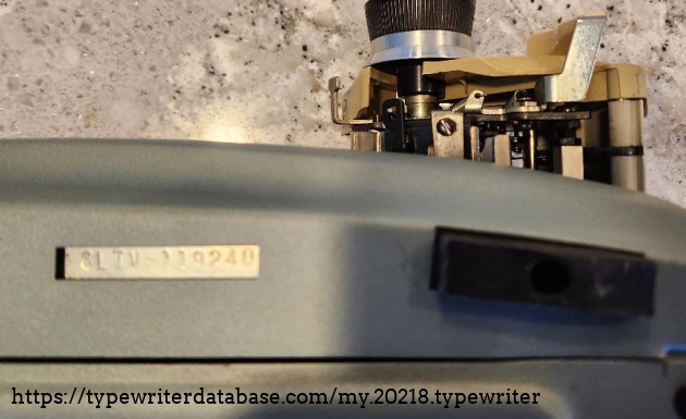 1963 Smith Corona Classic 12 Spring Green serial number view