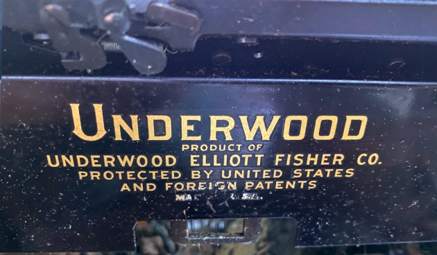 Underwood "Universal"  from the logo on the back...