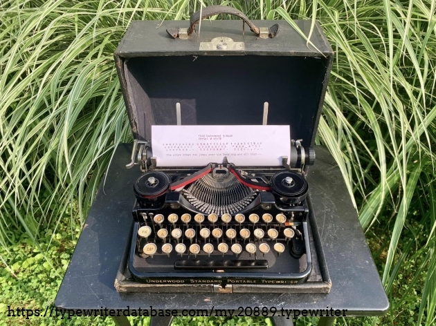 1922 Underwood Portable 3 Bank on the Typewriter Database