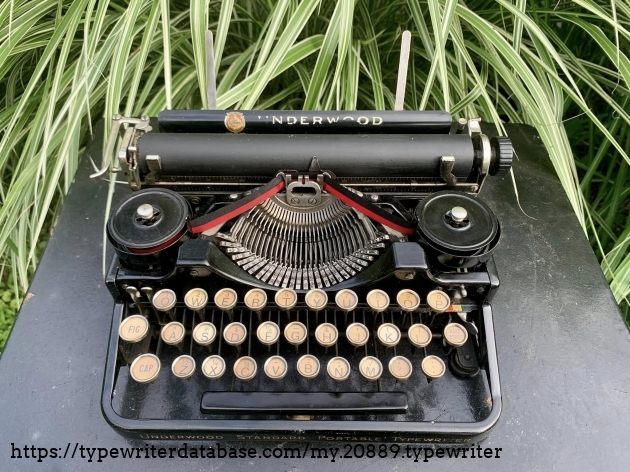 1922 Underwood Portable 3 Bank on the Typewriter Database